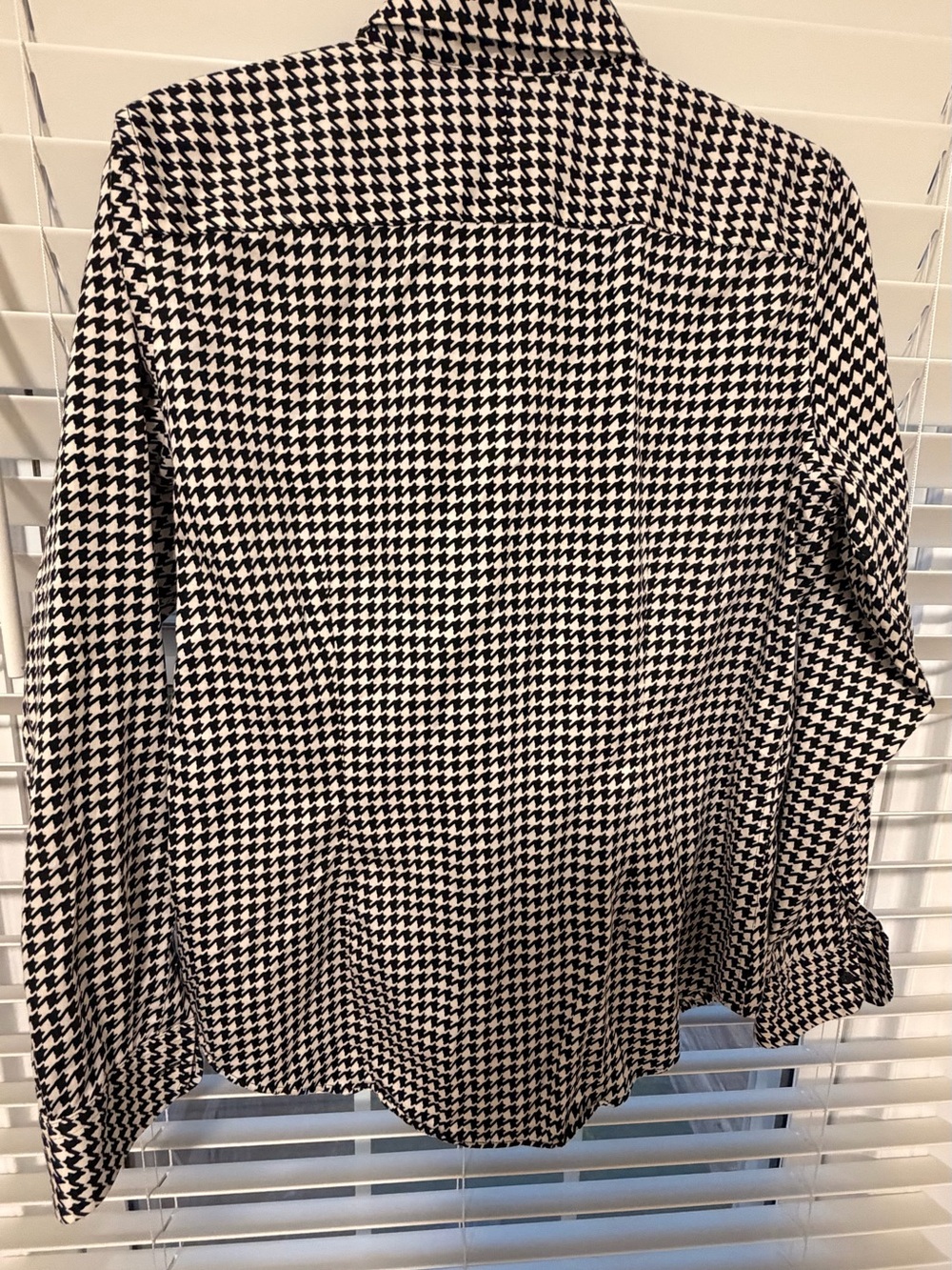 Ralph Lauren Black and White Houndstooth Button-Down Shirt - Picture 3 of 5
